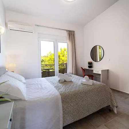 Shady Tree Ialysos (Rhodes)